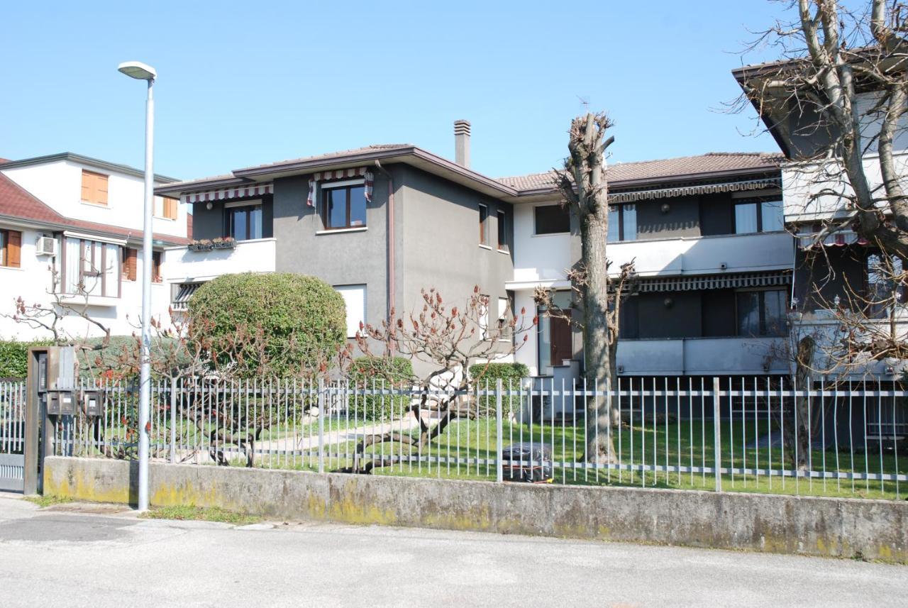 Appartamento Vera Ponte San Nicolò Esterno foto